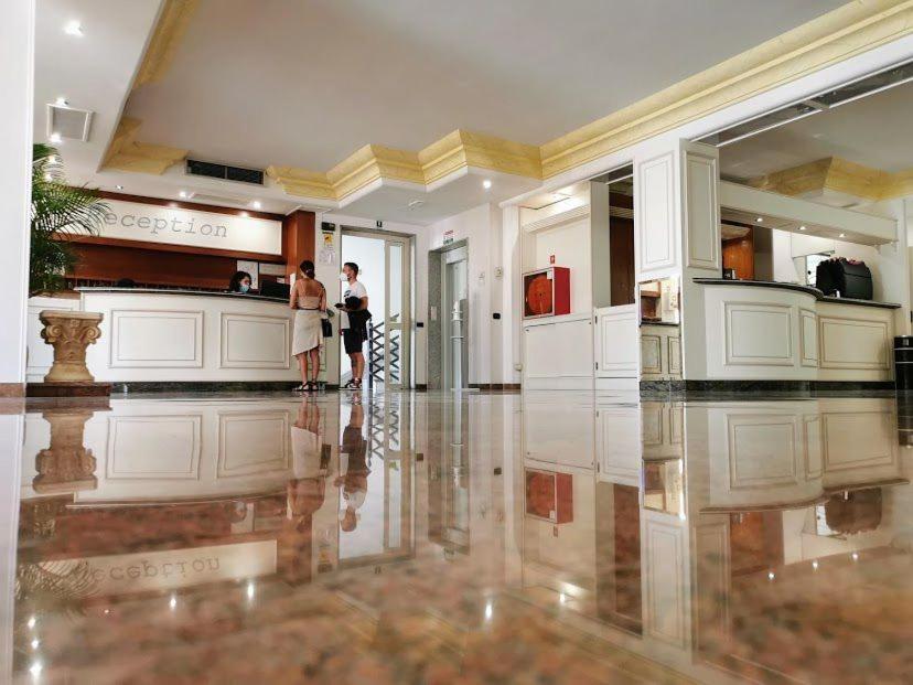 Porto Cesareo Hotel Kültér fotó