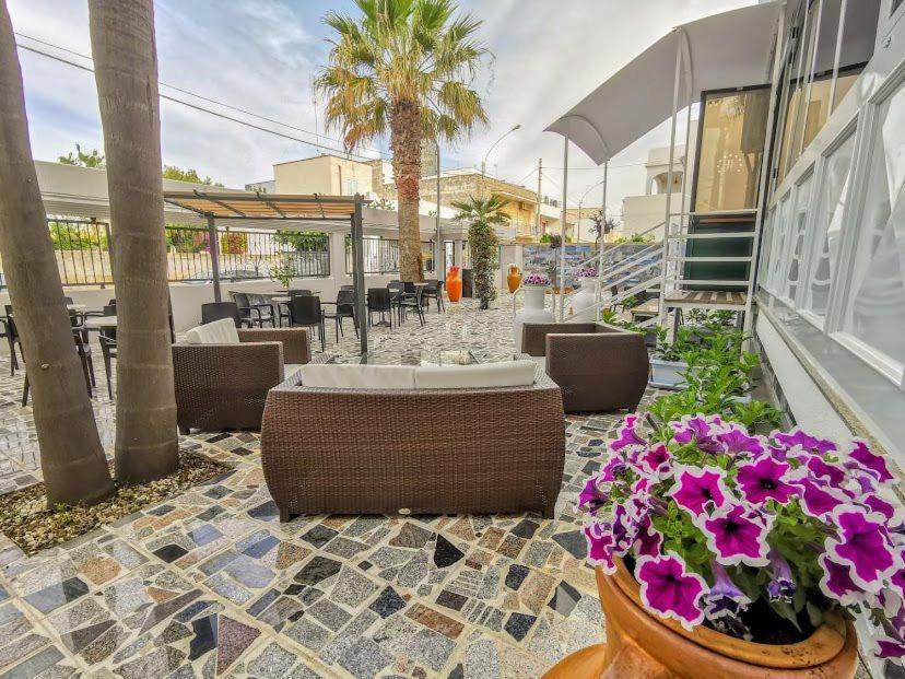 Porto Cesareo Hotel Kültér fotó