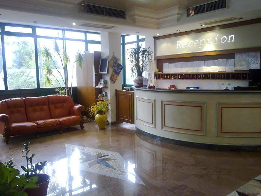 Porto Cesareo Hotel Kültér fotó